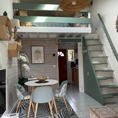 Jolie Maison Au Golf Лаканау Екстериор снимка