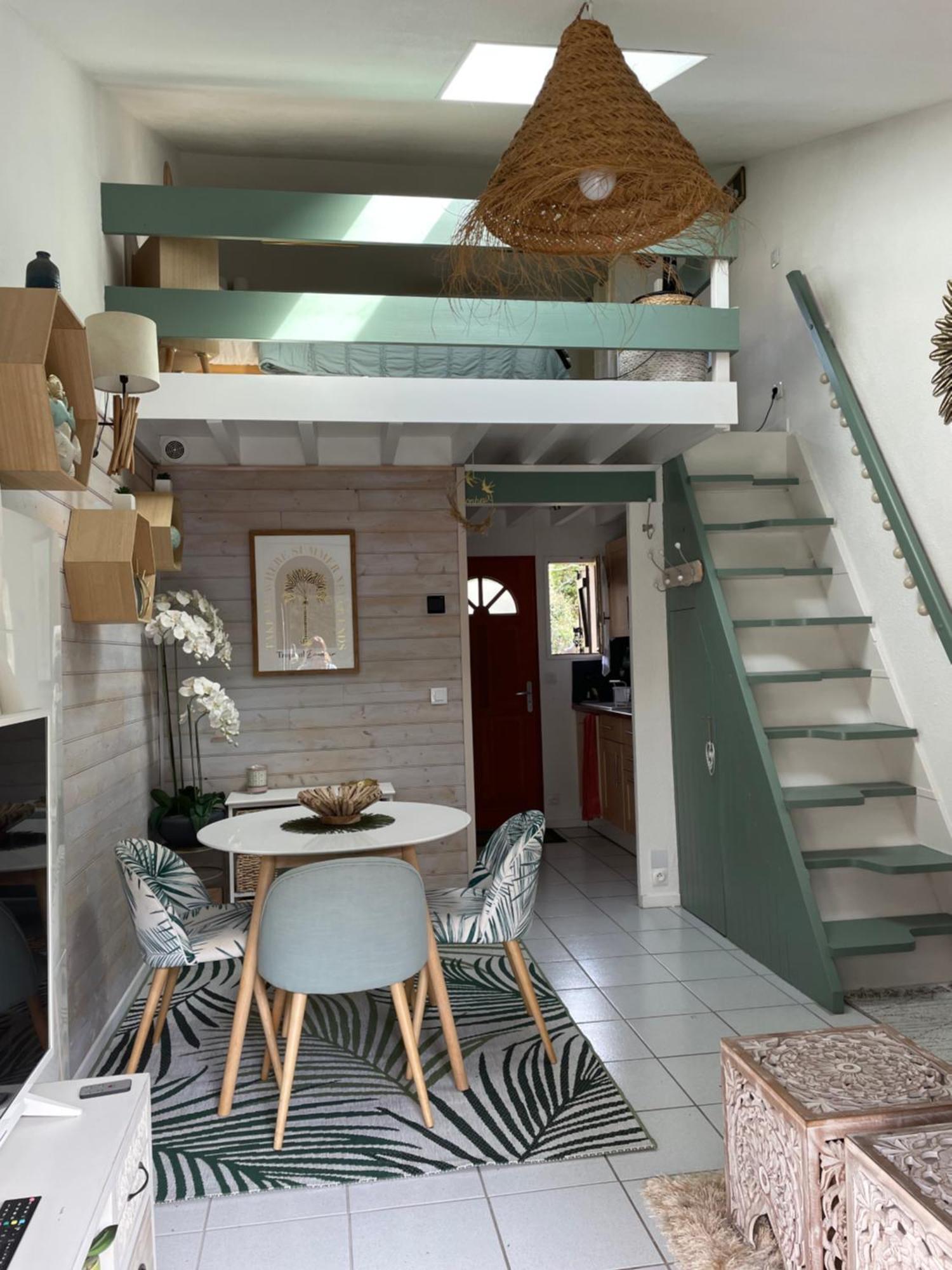 Jolie Maison Au Golf Лаканау Екстериор снимка